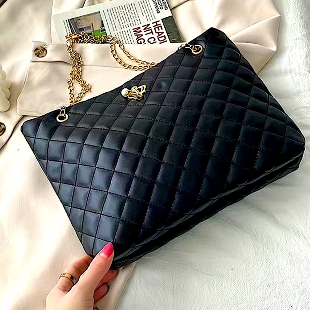 Women's Black Fashion Quilted Waterproof Shoulder Chain Tote Handbag.